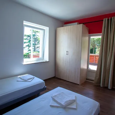 Hostel Trobenta In Oblak *