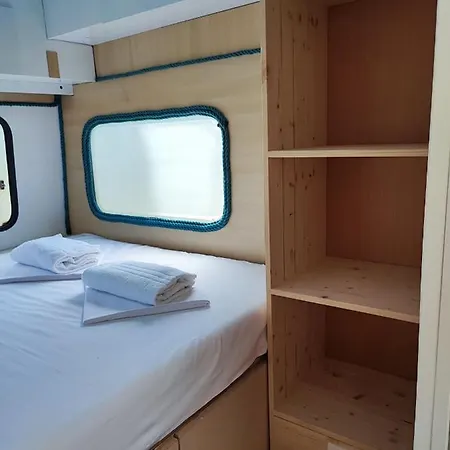 Trobenta In Oblak بيت شباب