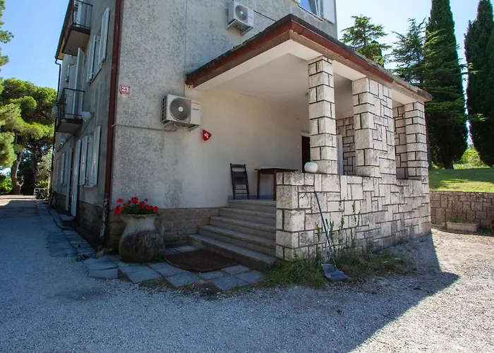 Albergue Trobenta In Oblak *