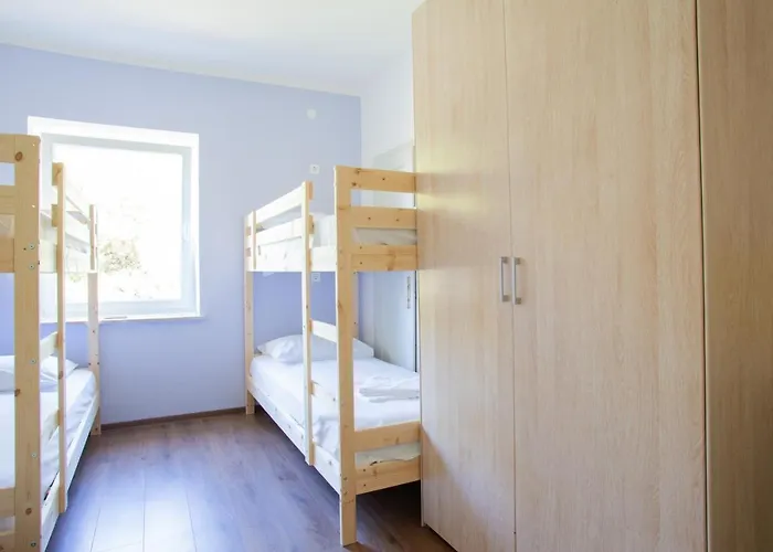 Trobenta In Oblak Albergue