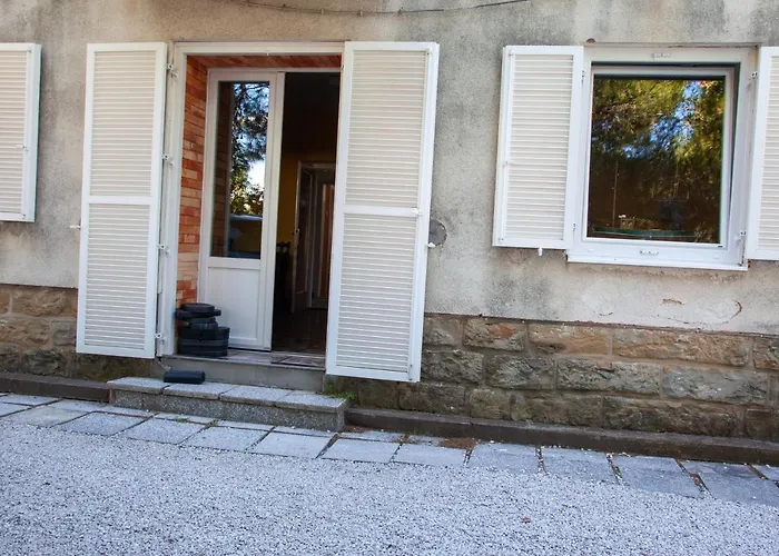 Trobenta In Oblak Albergue *